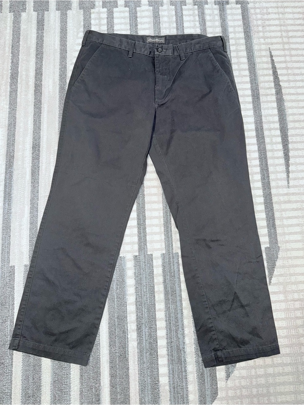 Eddie Bauer Men's Charcoal Gray Casual Pants 38x32 Relaxed Fit Straight Leg